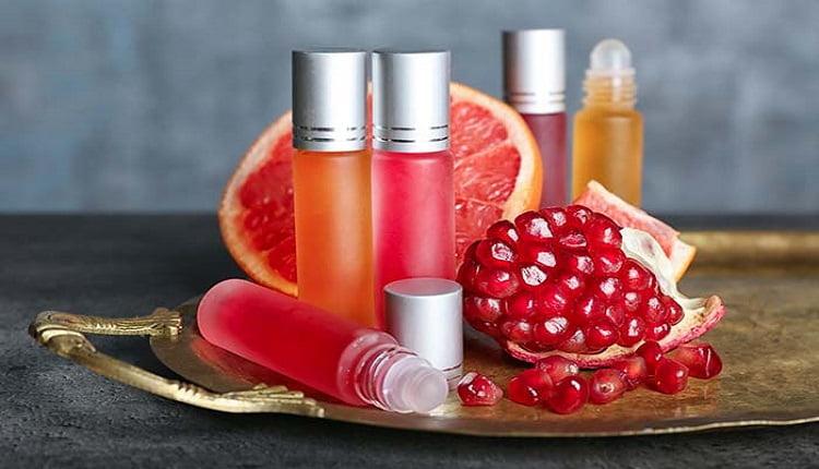 كيفية صنع العطر في المنزل؛ تعرف معنا على أهم الطرق خطوة بخطوة 3 كيف تصنع عطر من الفواكه؟ عطر من الرمان الأحمر