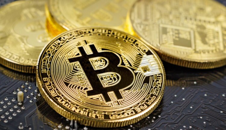 مميزات وعيوب العملات الرقمية؛ تعرف معنا على مزايا ومخاطر digital currencies 3 العملات المشفرة هي عملات لامركزية لا تخضع لأي حكومة