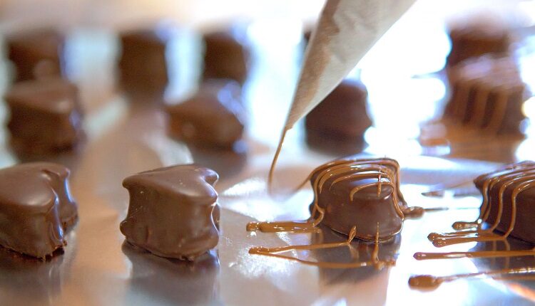 طرق صنع الشوكولاتة الفاخرة في المنزل