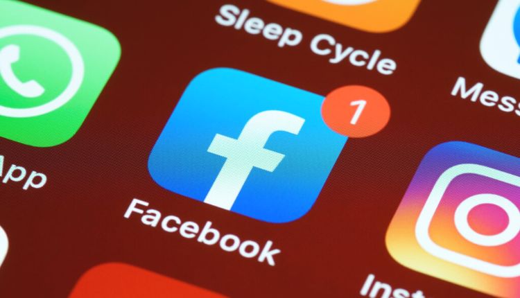 افضل موقع زيادة متابعين فيس بوك؛ نقدم قائمة بأفضل 3 ويب سايت 1 يمكنك شراء متابعين فيس بوك بالاستعانة بأفضل المواقع والتطبيقات