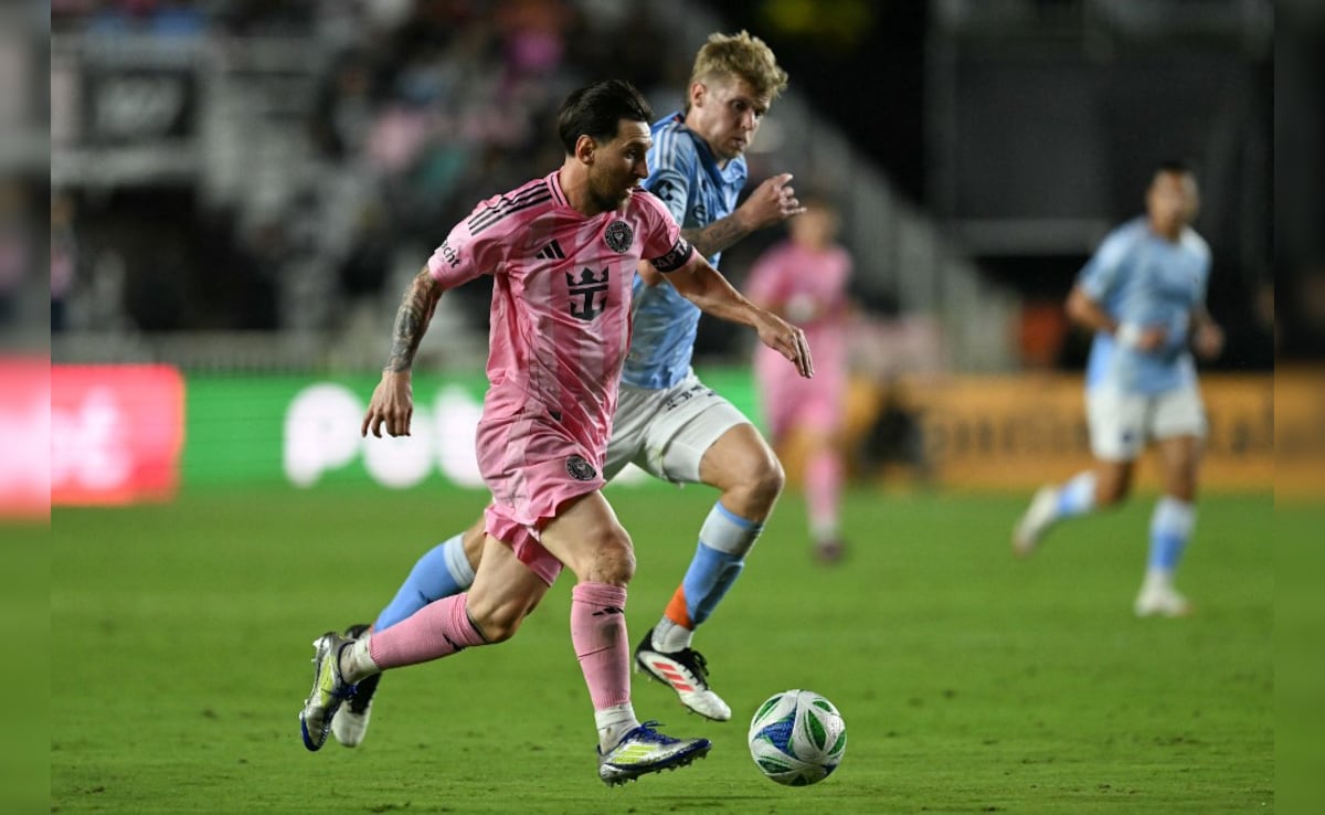 Lionel Messi و Inter Miami التي عقدتها مدينة نيويورك في المباراة الافتتاحية MLS 1 Lionel Messi و Inter Miami التي عقدتها مدينة نيويورك في المباراة الافتتاحية MLS
