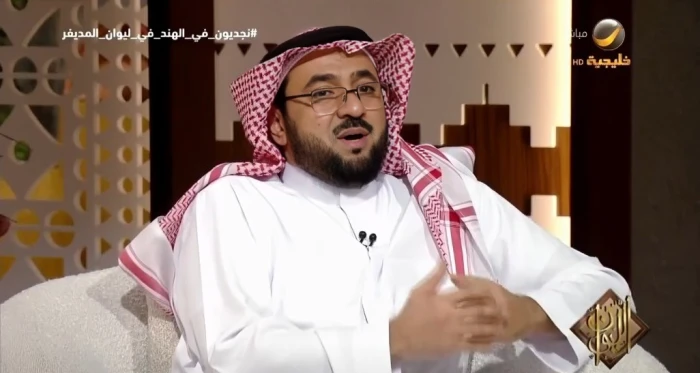 أساسه إنجليزي وكان اسمه الخارق.. بالفيديو.. باحث يكشف قصة دخول "شماغ البسام" إلى السعودية 3 أساسه إنجليزي وكان اسمه الخارق.. بالفيديو.. باحث يكشف قصة دخول "شماغ البسام" إلى السعودية