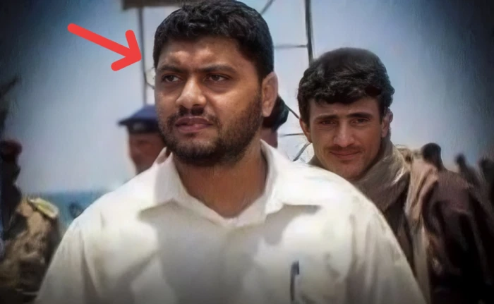 إصابة المدبر للهجمات البحرية لدى الحوثيين " منصور السعادي" بقصف أميركي.. والكشف عن أبرز المعلومات عنه 2 إصابة المدبر للهجمات البحرية لدى الحوثيين " منصور السعادي" بقصف أميركي.. والكشف عن أبرز المعلومات عنه