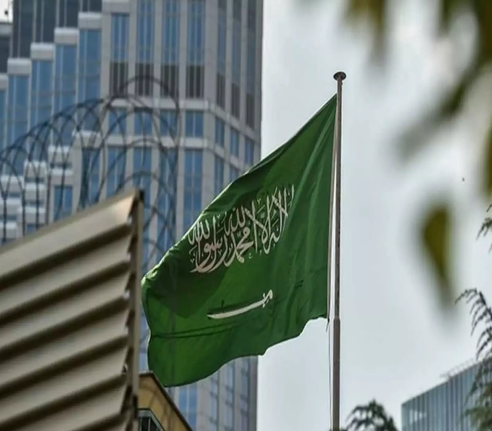 إعلان جديد ومفاجئ من البنك المركزي السعودي بشأن التحويلات المالية من قبل المقيمين إلى خارج المملكة ! 3 إعلان جديد ومفاجئ من البنك المركزي السعودي بشأن التحويلات المالية من قبل المقيمين إلى خارج المملكة !
