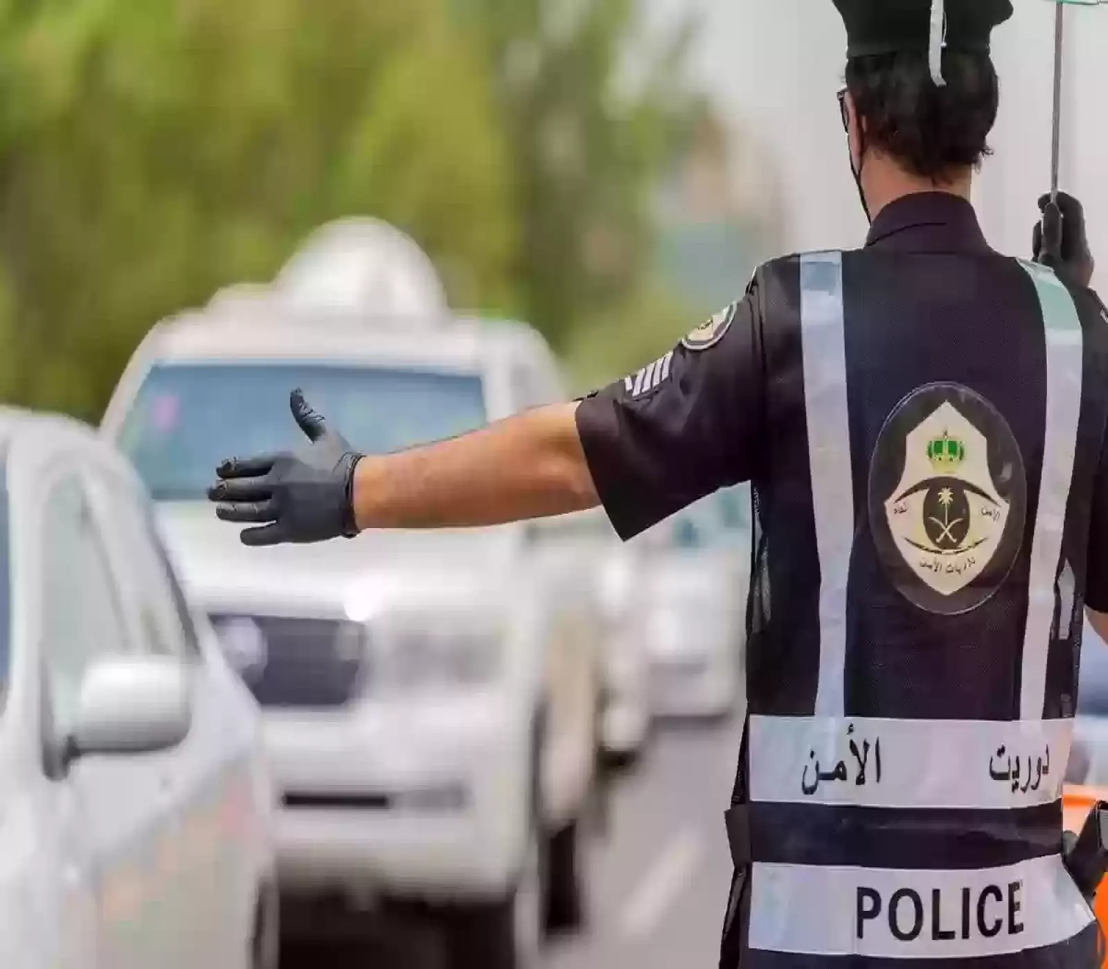 احذر الوقوف هنا .. المرور يحذر من مخالفة غريبة تصل غرامتها إلى 900 ريال سعودي 4 احذر الوقوف هنا .. المرور يحذر من مخالفة غريبة تصل غرامتها إلى 900 ريال سعودي