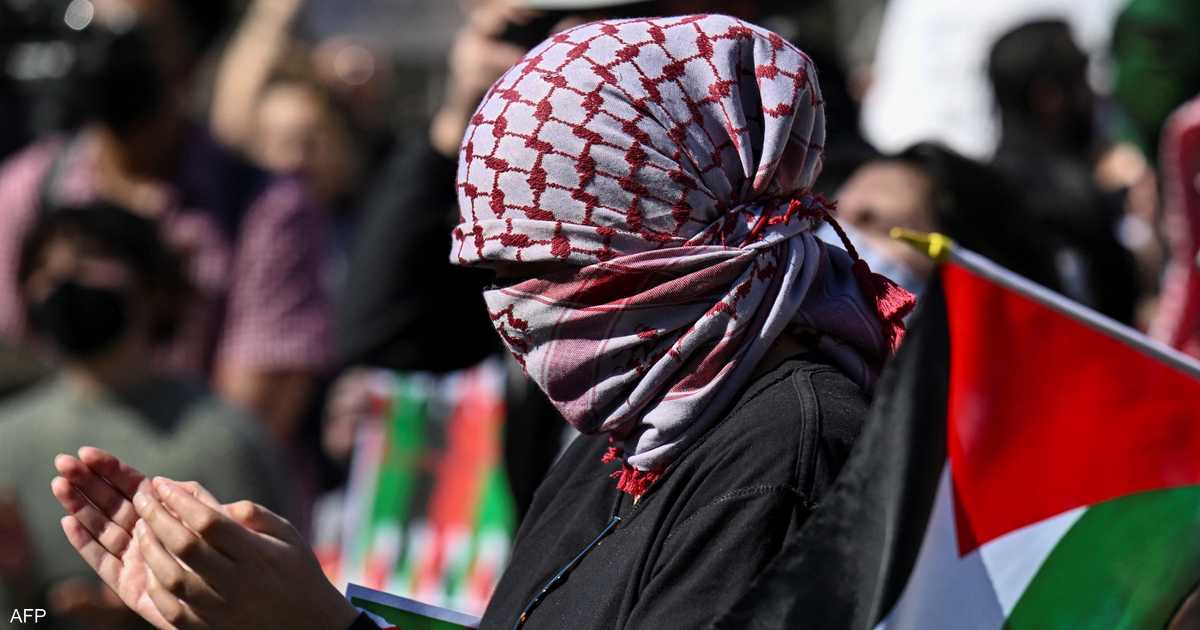اعتقال طالبة فلسطينية ثانية شاركت في مظاهرات جامعة كولومبيا 3 اعتقال طالبة فلسطينية ثانية شاركت في مظاهرات جامعة كولومبيا