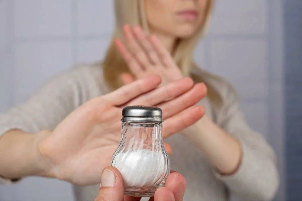 الإفراط في ملح الطعام يزيد من خطر سمنة البطن 6 الإفراط في ملح الطعام يزيد من خطر سمنة البطن