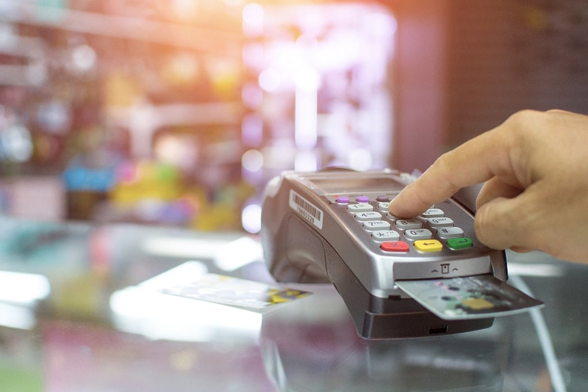الإنفاق على الأطعمة والمشروبات بالسعودية يتجاوز الـ 3 مليار ريال في أسبوع 5 الإنفاق على الأطعمة والمشروبات بالسعودية يتجاوز الـ 3 مليار ريال في أسبوع