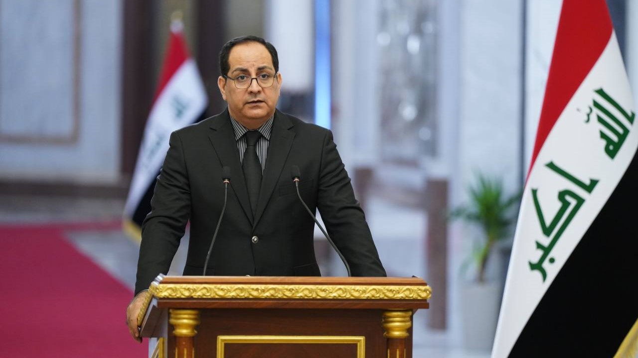 الحكومة العراقية: لم نبلّغ رسمياً بقرار ترامب ومستعدون لأسوأ السيناريوهات 5 الحكومة العراقية: لم نبلّغ رسمياً بقرار ترامب ومستعدون لأسوأ السيناريوهات