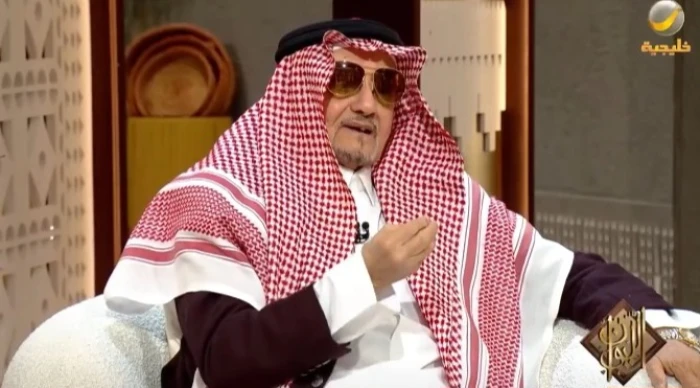 الدكتور هاشم عبده هاشم يروي قصة المقال الذي كتبه وأغضب الشيخ "ابن باز" واستدعاه للاستتابة . صحيفة المرصد 5 الدكتور هاشم عبده هاشم يروي قصة المقال الذي كتبه وأغضب الشيخ "ابن باز" واستدعاه للاستتابة . صحيفة المرصد