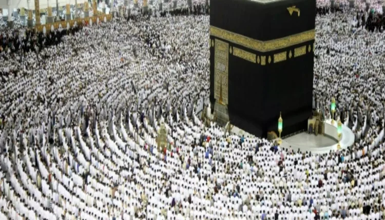 السلطات السعودية تحدد آخر موعد لمغادرة المعتمرين أراضي المملكة بعد رمضان وعقوبات قاسية تنتظر المخالفين