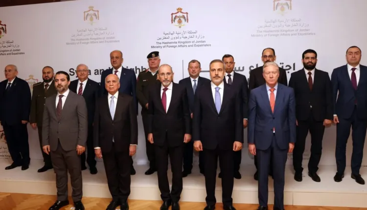 العراق ودول "جوار سوريا" يعلنون دعماً لاستقرار دمشق