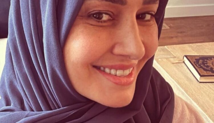 بالحجاب.. حلا شيحة تُقدِّم «بودكاست» عن تجربتها بعد رمضان - أخبار السعودية