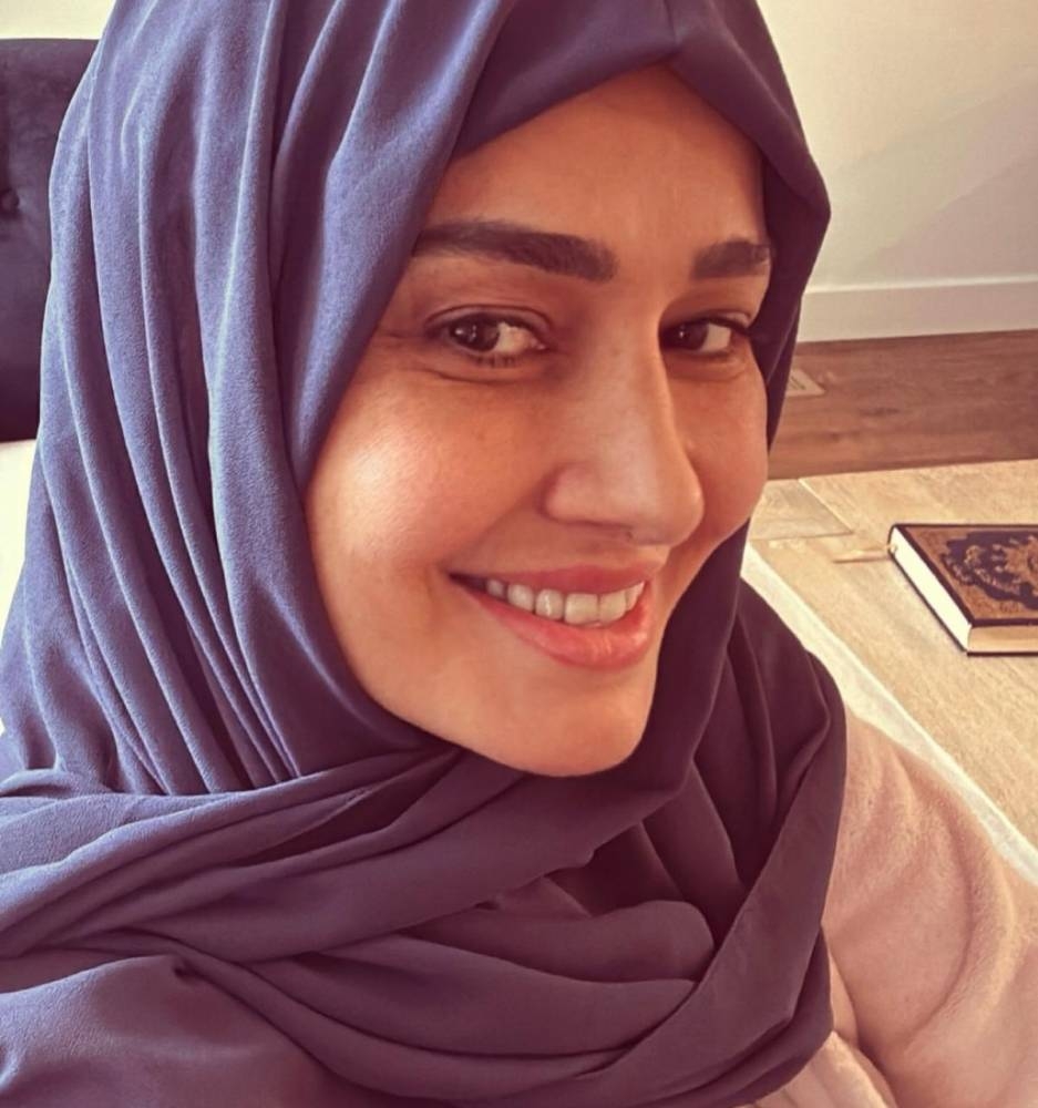 بالحجاب.. حلا شيحة تُقدِّم «بودكاست» عن تجربتها بعد رمضان - أخبار السعودية 3 بالحجاب.. حلا شيحة تُقدِّم «بودكاست» عن تجربتها بعد رمضان - أخبار السعودية