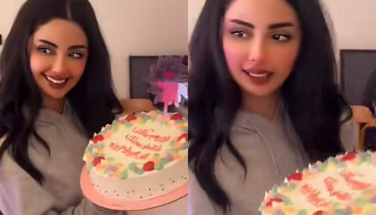 فيديو طريف لمهند الشنقيطي يقتحم صورة الفريق الفائز في تدريبات الاتحاد