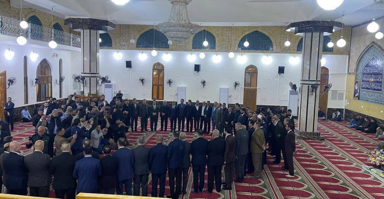 بـ"سائرون والأحرار والكتلة الصدرية".. رسائل مباشرة من الصدر في اجتماع الحنانة 3 بـ"سائرون والأحرار والكتلة الصدرية".. رسائل مباشرة من الصدر في اجتماع الحنانة
