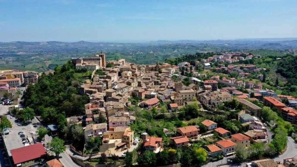 بلدة إيطالية تبيع منازلها بسعر «فنجان قهوة».. ما قصتها؟ - أخبار السعودية 5 بلدة إيطالية تبيع منازلها بسعر «فنجان قهوة».. ما قصتها؟ - أخبار السعودية