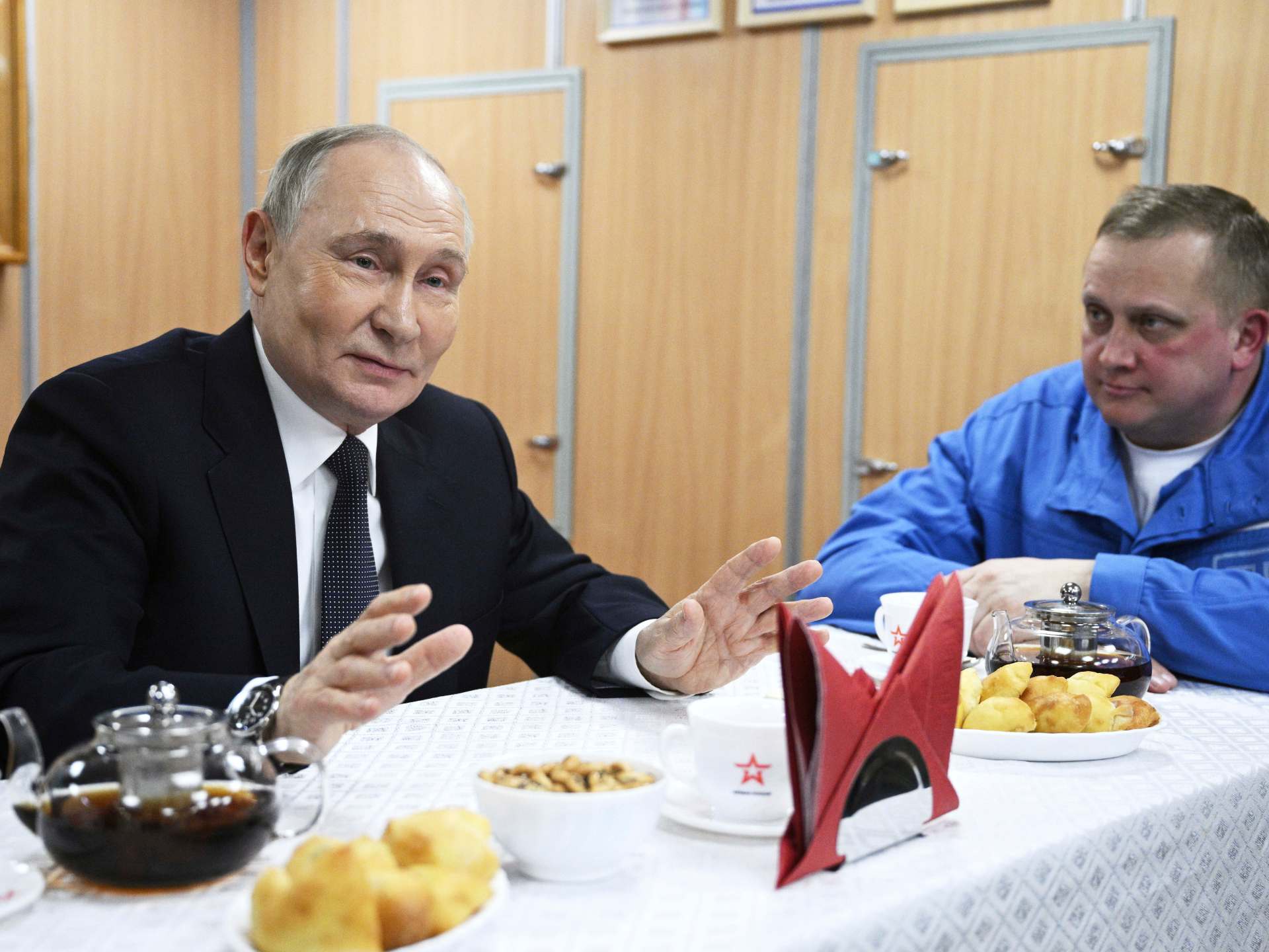 بوتين يقترح وضع أوكرانيا تحت إدارة مؤقتة | أخبار 2 بوتين يقترح وضع أوكرانيا تحت إدارة مؤقتة | أخبار