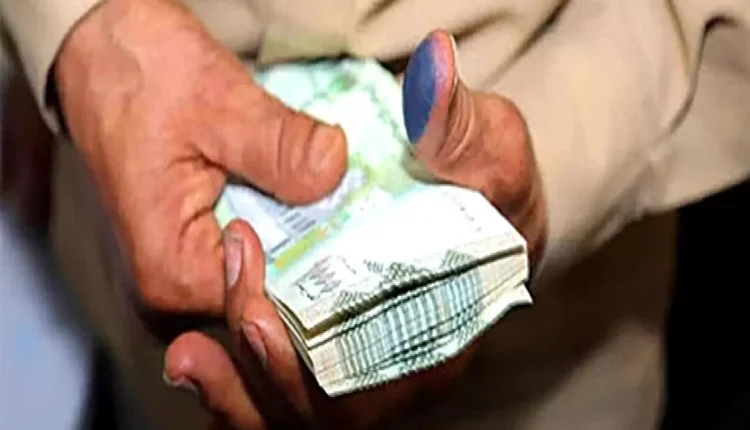 تحديثات هامة.. أسعار الصرف في عدن وحضرموت لهذا اليوم
