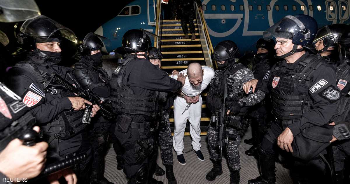 ترامب يواجه عصابة فنزويلية خطيرة بقانون من القرن الثامن عشر