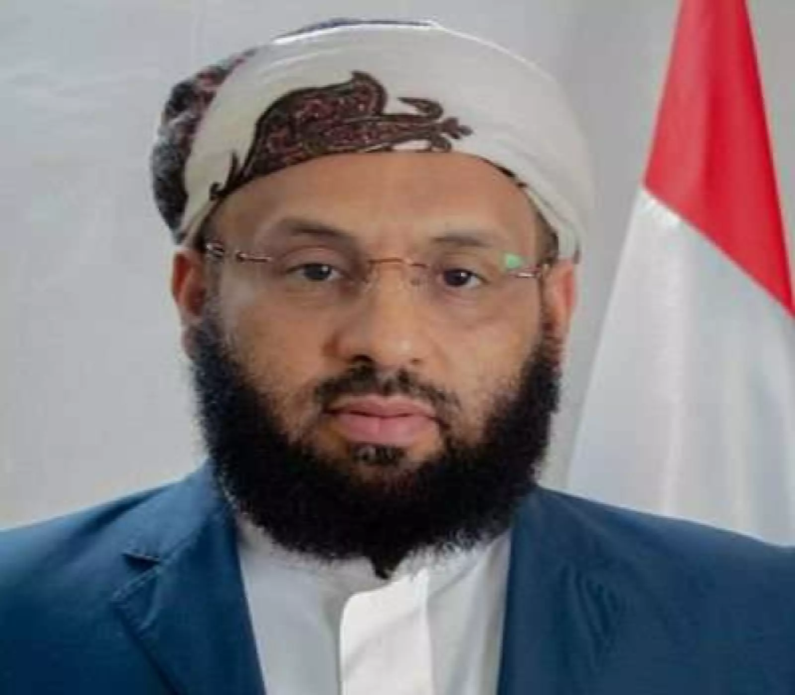 تعليق مفاجئ من وزير الأوقاف الشيخ محمد عيضة شبيبة على مشهد المسلسل اليمني المثير للجدل ! 4 تعليق مفاجئ من وزير الأوقاف الشيخ محمد عيضة شبيبة على مشهد المسلسل اليمني المثير للجدل !
