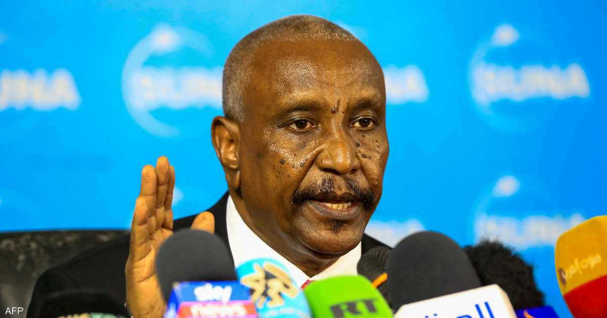 توقيف سياسي سوداني بمطار نيروبي بناءً على مذكرة من الإنتربول 2 توقيف سياسي سوداني بمطار نيروبي بناءً على مذكرة من الإنتربول