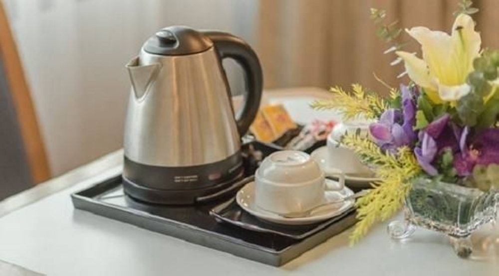 تُستخدم في غسل الملابس الداخلية.. لا تثق في «غلاية المياه» في الفندق! - أخبار السعودية 2 تُستخدم في غسل الملابس الداخلية.. لا تثق في «غلاية المياه» في الفندق! - أخبار السعودية