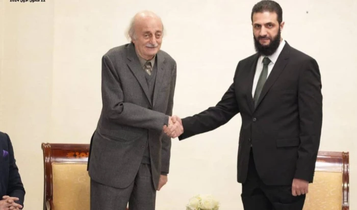"جنبلاط" يعلق على اعتقال القوات السورية لقاتل والده بعد 48 عاماً من اغتياله