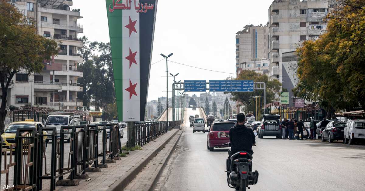 سوريا.. عرض مسودة الإعلان الدستوري على الشرع اليوم 3 سوريا.. عرض مسودة الإعلان الدستوري على الشرع اليوم