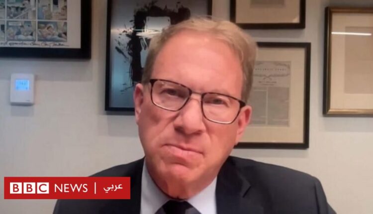 سيغنال: "دعَوني إلى المحادثة، والآن يهاجمونني"، ماذا قال صحفي تسريبات التطبيق لبي بي سي؟