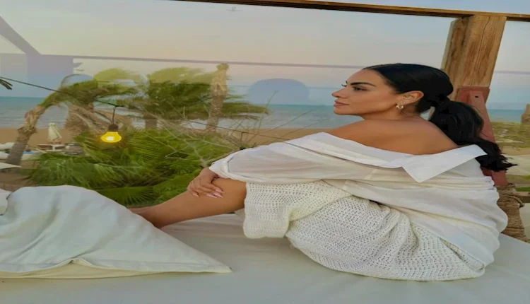 شبيهة جورجينا.. 20 صورة ومعلومات عن الفنانة بدرة بعد ظهورها