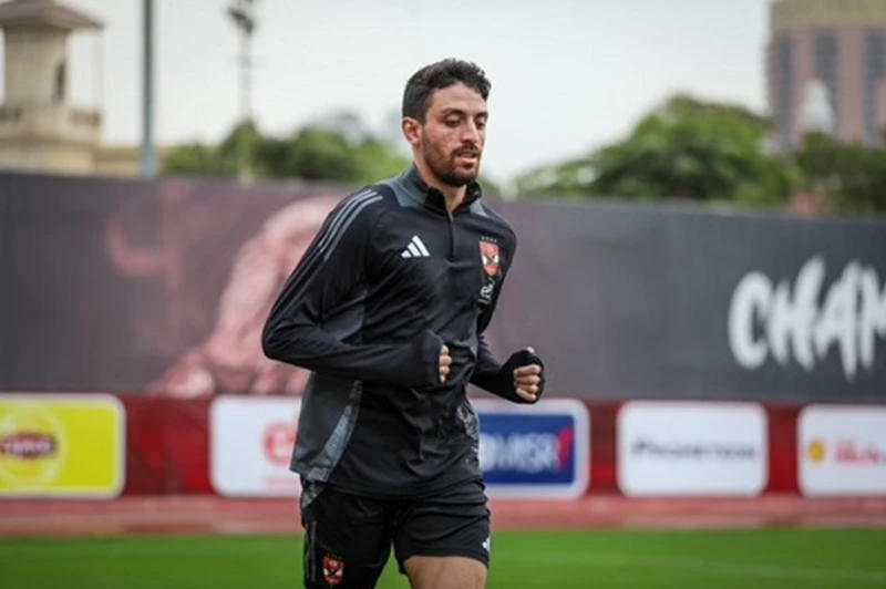 طاهر محمد: أنا أحرف من رمضان صبحي.. ولن أنضم للزمالك 4 طاهر محمد: أنا أحرف من رمضان صبحي.. ولن أنضم للزمالك