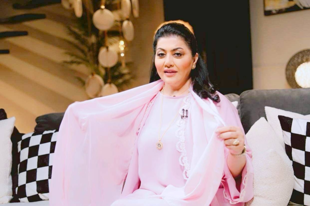 فاطمة الحوسني تثير التساؤل: هل تغيّرت مفاهيم الأسرة لدى «المشهورات»؟ - أخبار السعودية 4 فاطمة الحوسني تثير التساؤل: هل تغيّرت مفاهيم الأسرة لدى «المشهورات»؟ - أخبار السعودية