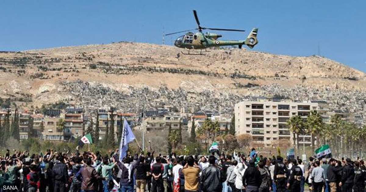 فيديو.. سلاح الجو السوري يلقي الورود في احتفالات ذكرى الثورة 5 فيديو.. سلاح الجو السوري يلقي الورود في احتفالات ذكرى الثورة