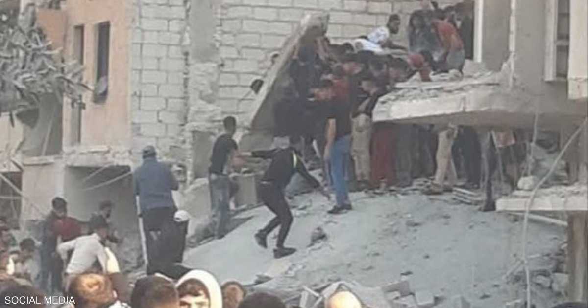فيديو.. قتلى في انفجار في مبنى بحي الرمل باللاذقية 2 فيديو.. قتلى في انفجار في مبنى بحي الرمل باللاذقية