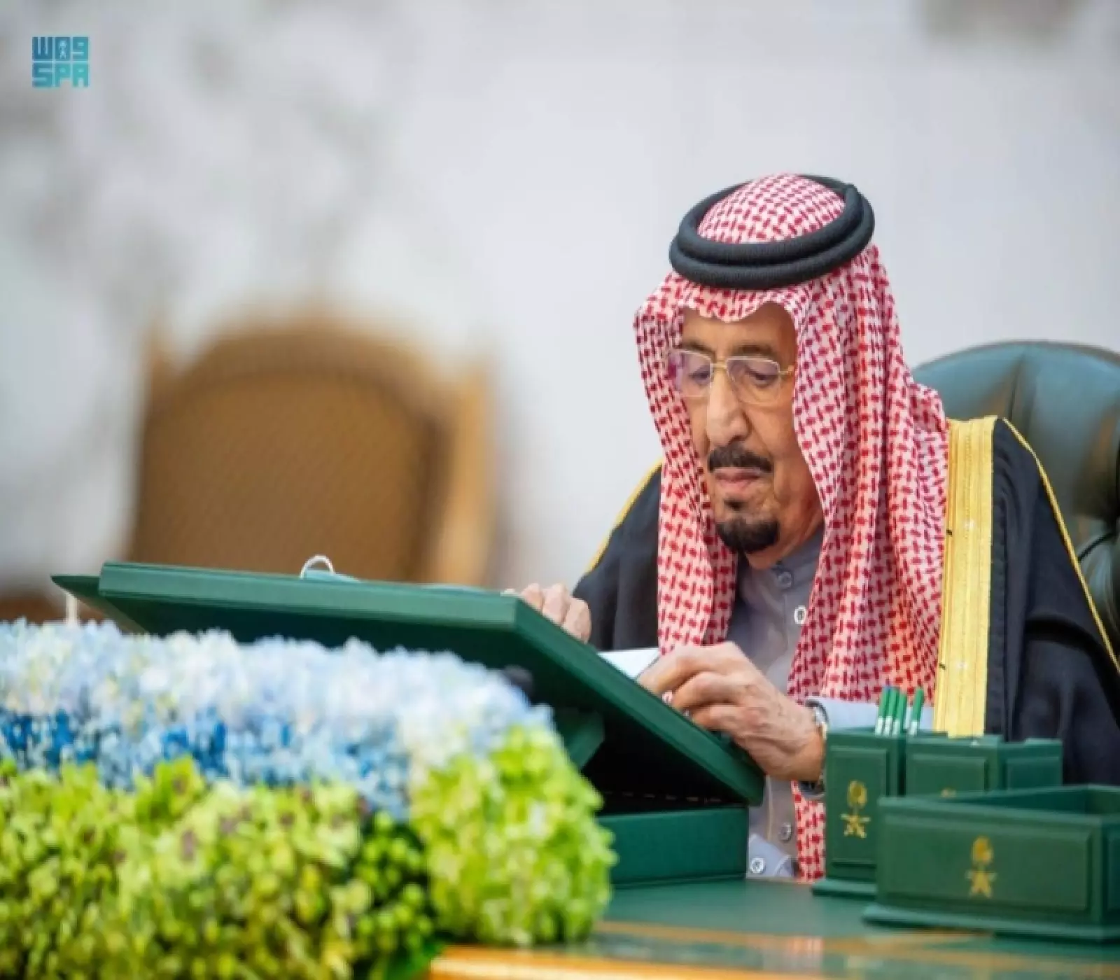 كل ما تحتاج معرفته عن المكرمة الملكية الرمضانية 1446هـ لدعم مستفيدي الضمان الاجتماعي وموعد صرفها في السعودية 2 كل ما تحتاج معرفته عن المكرمة الملكية الرمضانية 1446هـ لدعم مستفيدي الضمان الاجتماعي وموعد صرفها في السعودية