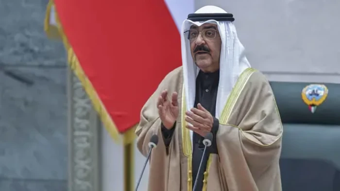 "لا وحدة وطنية بلا ترسيخ للهوية".. أول تعليق من أمير الكويت على تعطيل بعض مواد الدستور 5 "لا وحدة وطنية بلا ترسيخ للهوية".. أول تعليق من أمير الكويت على تعطيل بعض مواد الدستور