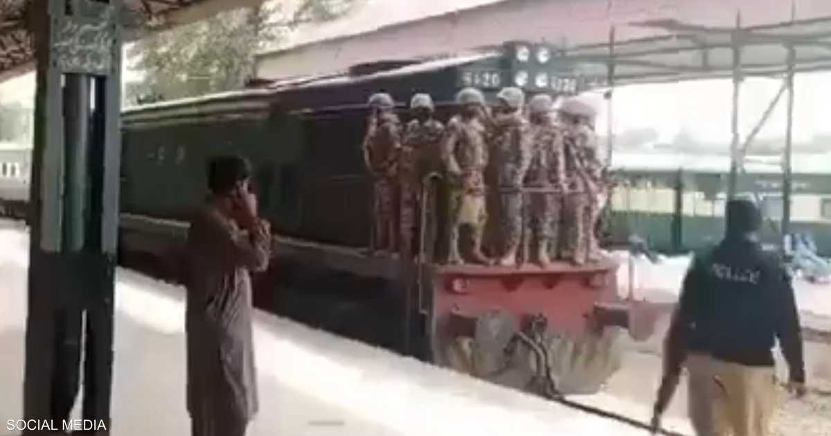 مأساة "جعفر إكسبرس".. احتجاز 450 رهينة داخل قطار في باكستان 5 مأساة "جعفر إكسبرس".. احتجاز 450 رهينة داخل قطار في باكستان