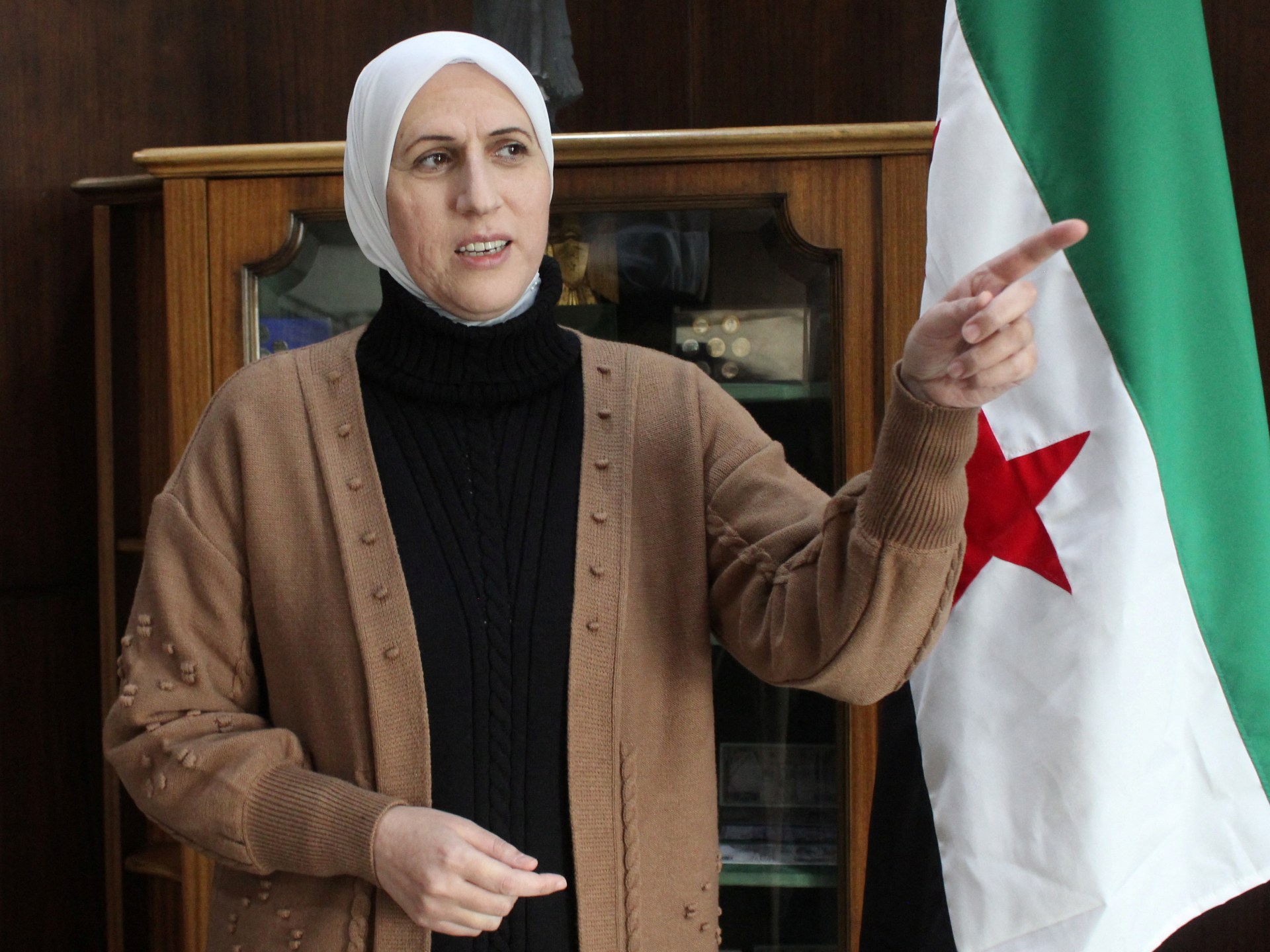 ما تداعيات استقالة حاكمة المركزي السوري؟ وماذا عن الليرة؟ | اقتصاد 4 ما تداعيات استقالة حاكمة المركزي السوري؟ وماذا عن الليرة؟ | اقتصاد