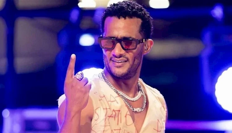 محمد رمضان يزور إبراهيم شيكا في المستشفى.. والأخير يعلق: "ال