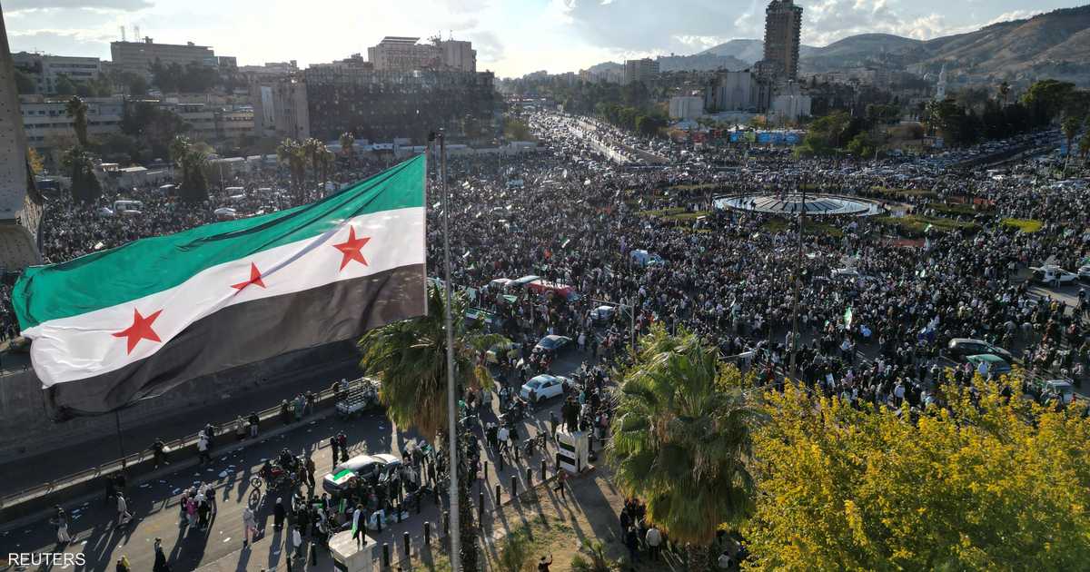 مسودة الإعلان الدستوري.. مصادر سورية تكشف أبرز بنودها