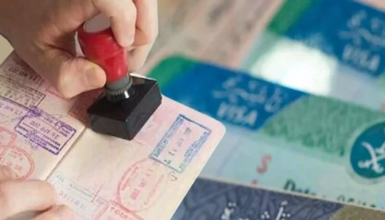 مفاجأة سارة للمقيمين.. تجديد تأشيرة العائلة أصبح أسهل من منزلك! (طريقة التقديم)