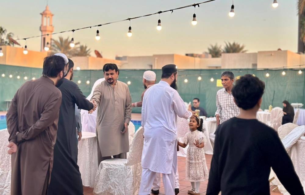 مقيمون من الجنسية الباكستانية بجدة يحيون عاداتهم الرمضانية بإفطار جماعي - أخبار السعودية 4 مقيمون من الجنسية الباكستانية بجدة يحيون عاداتهم الرمضانية بإفطار جماعي - أخبار السعودية