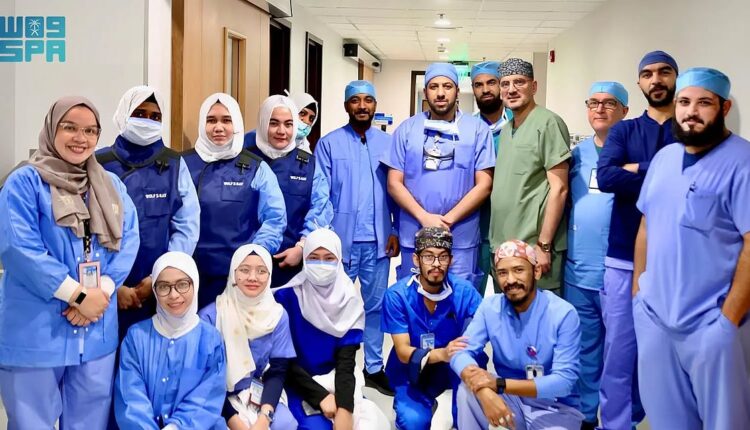 مكة المكرمة.. إنقاذ معتمر تعرض لجلطة قلبية حادة عبر تدخل طبي عاجل في أقل من 8 دقائق