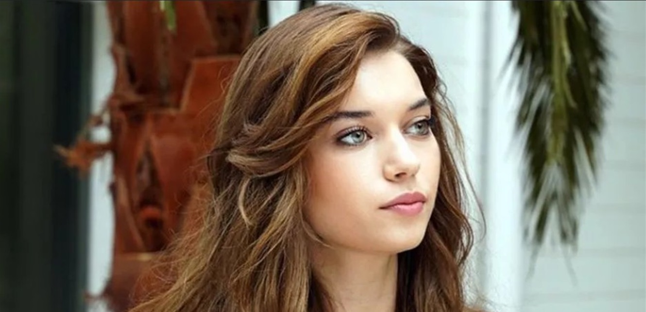 مُفاجأة من العيار الثقيل.. نجمة "طائر الرفراف" التركية على علاقة برجل أعمال عربي تعرفوا إليه (صورة) 2 Doc-P-1329266-638767633268347751.jpg