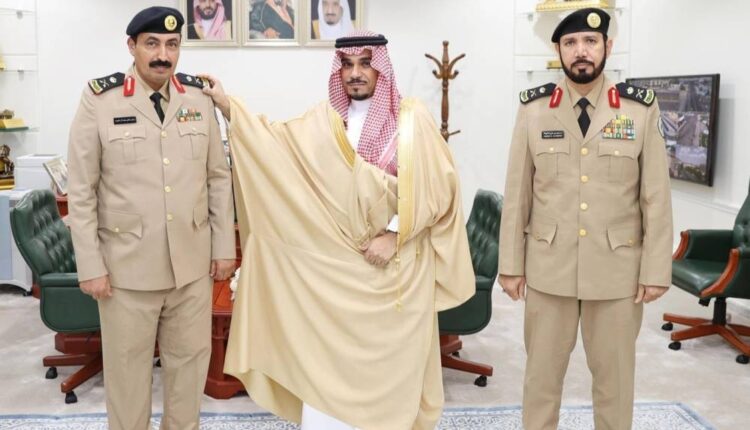 نائب أمير نجران يُقلد مساعد قائد حرس الحدود ومدير العمليات بالمنطقة رتبة لواء - أخبار السعودية