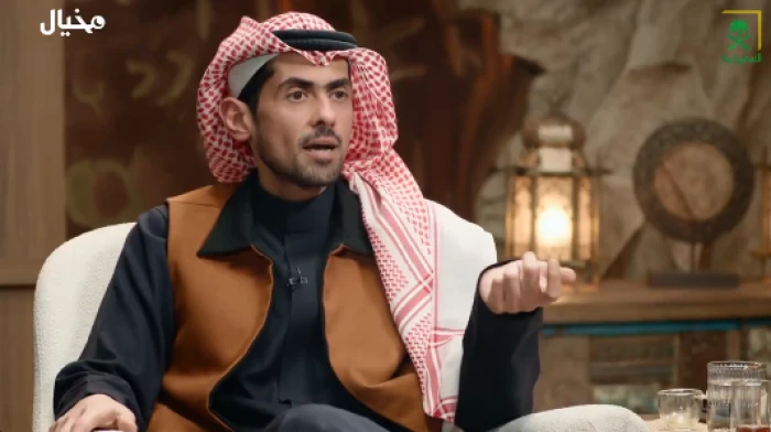 ‏"كاتب سعودي عليه طوابير في الدول العربية وش مزعلكم؟ . صحيفة المرصد