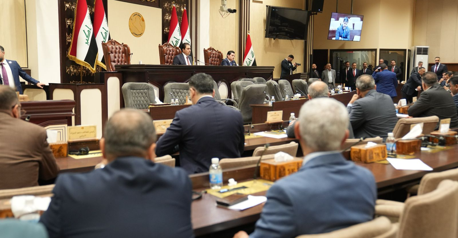 البرلمان يوجه بإستضافة القادة والضباط المعنيين في قضية وفاة المحتجز "بشير خالد" 1 البرلمان يوجه بإستضافة القادة والضباط المعنيين في قضية وفاة المحتجز "بشير خالد"