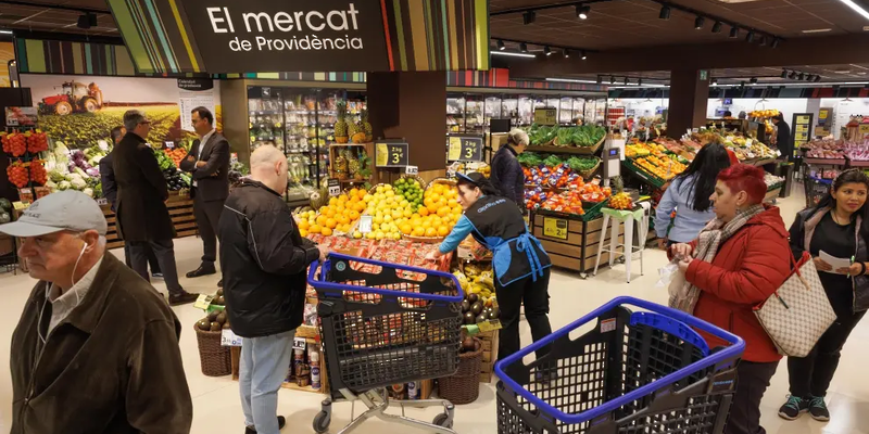 تراجع التضخم في منطقة اليورو إلى 2.2% على أساس سنوي 2 تراجع التضخم في منطقة اليورو إلى 2.2% على أساس سنوي