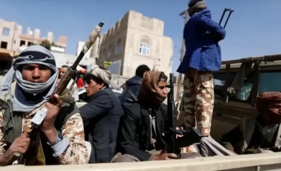 توتر أمني في صنعاء والحوثيون يطوقون المستشفى العسكري - الأمناء نت 1 توتر أمني في صنعاء والحوثيون يطوقون المستشفى العسكري - الأمناء نت